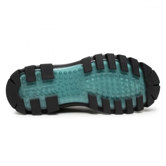 Boots - Picture 3 of 4